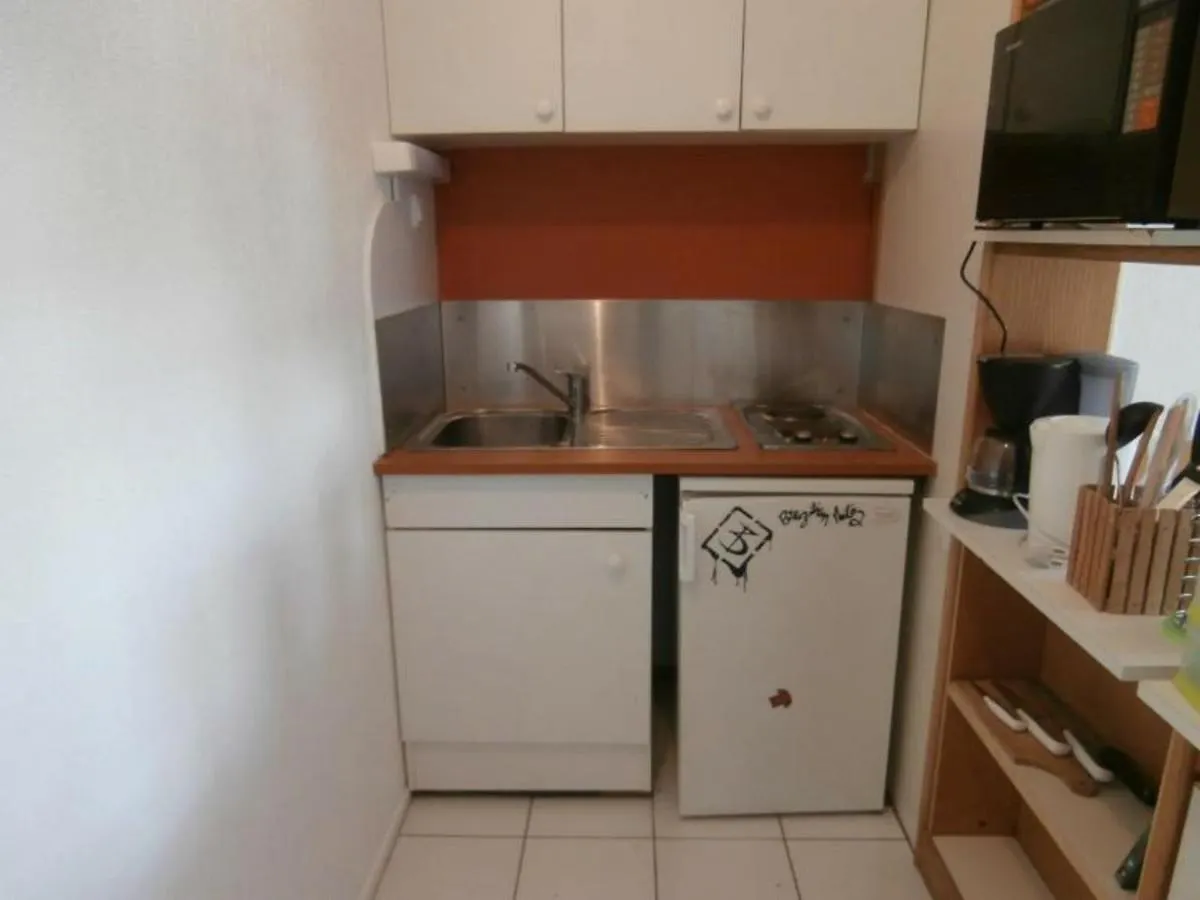 Studio En Front De Mer Avec Piscine A Biarritz - Fr-1-3-418